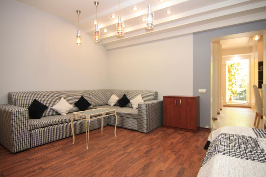 Apart-Hotel On Preobrajenskaya 24 Odessa Exterior foto